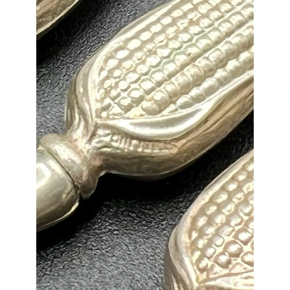 VTG Sterling Silver Corn on the Cob Holders Set of 4 Corn Picks 1.37 Ounces